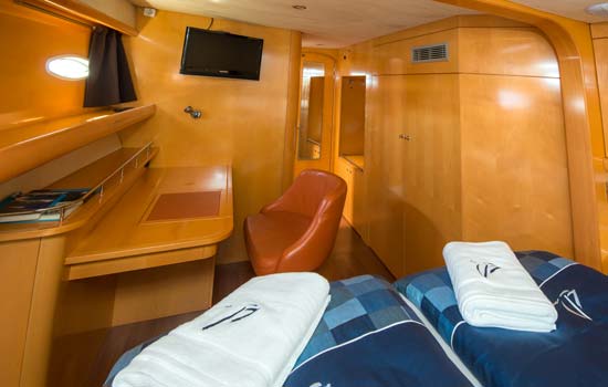Yacht cabin desk